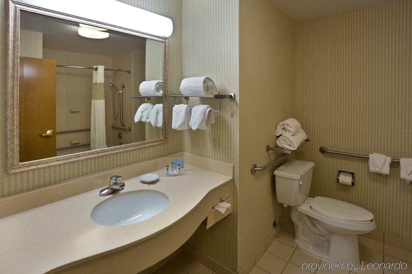 Hampton Inn Cleveland-Airport/Tiedeman Road Brooklyn Habitación foto